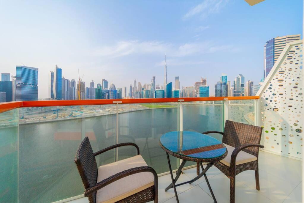 Millennium Binghatti, Business Bay - Mint Stay Dubai Exterior photo
