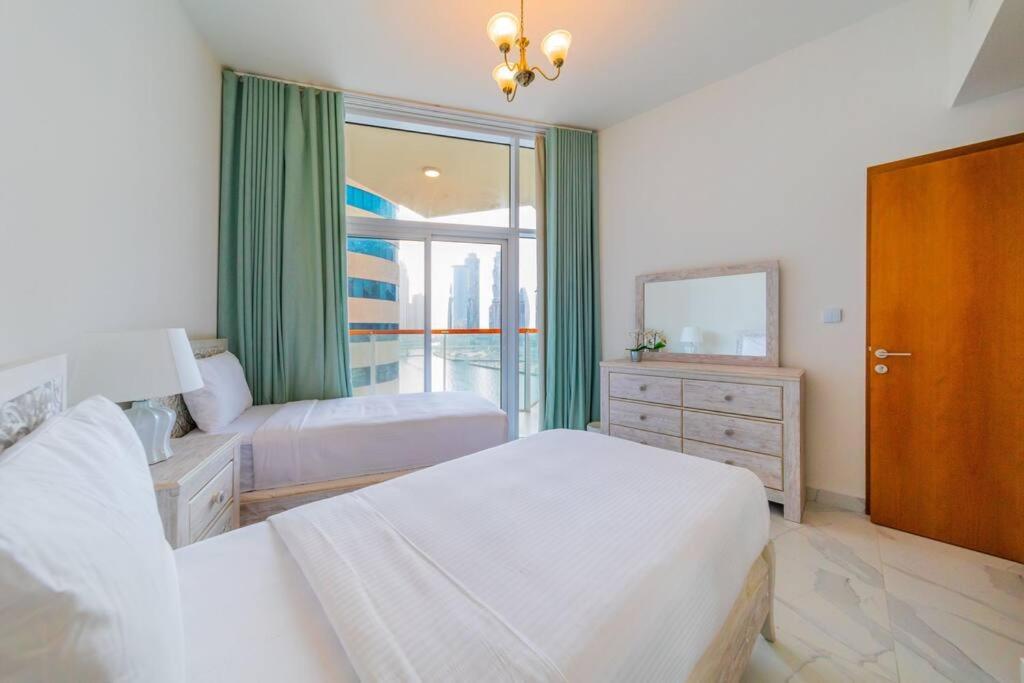 Millennium Binghatti, Business Bay - Mint Stay Dubai Exterior photo